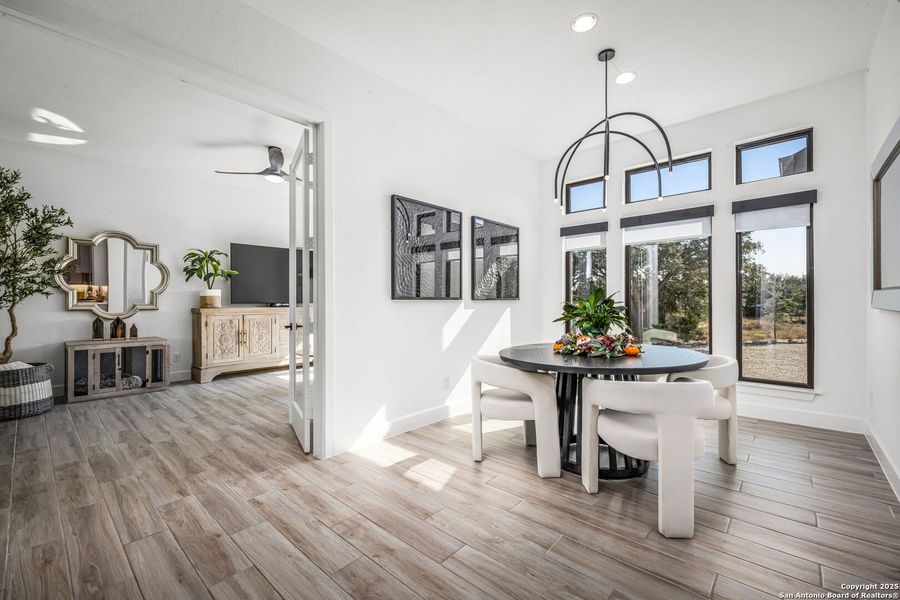 Furnished interior view inside a new home in Vintage Oaks, New Braunfels (Image 21). Furnished interior view inside a new home in Vintage Oaks, New Braunfels (Image 21).