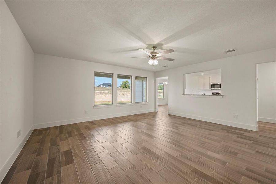 Spacious, unfurnished interior of a new home in Gatlin Ranch, Springtown (Image 13). Spacious, unfurnished interior of a new home in Gatlin Ranch, Springtown (Image 13).