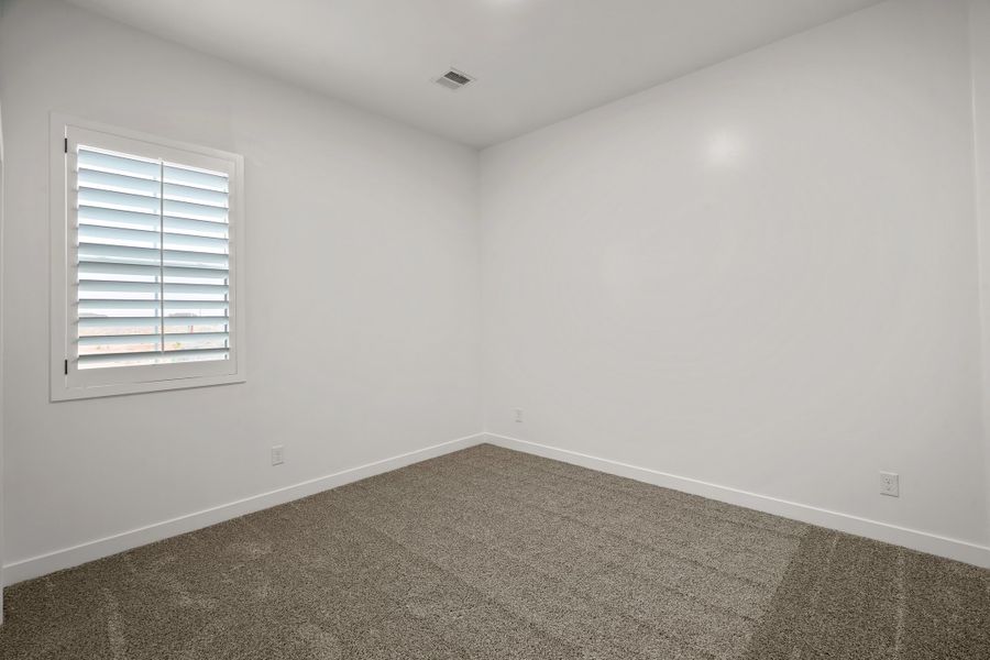 Representative unfurnished interior of a home built from the Torrey Pines by LEH. Homes in Verdancia, El Paso (Image 59).