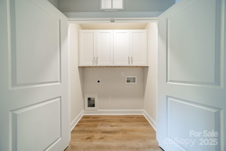 Spacious, unfurnished interior of a new home in , Lincolnton (Image 20). Spacious, unfurnished interior of a new home in , Lincolnton (Image 20).