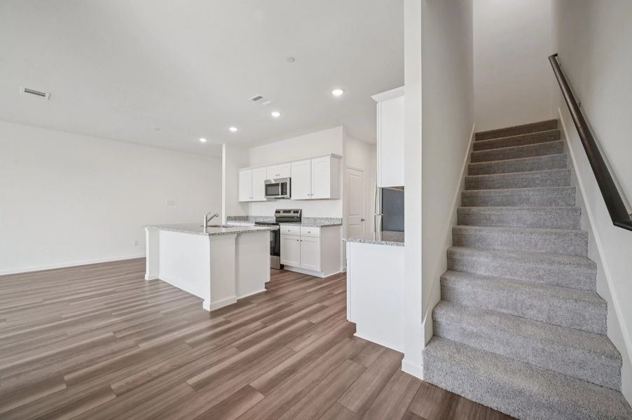 Representative furnished interior of a home built from the Rayne by Starlight Homes in Coyote Meadows, Anna (Image 15).