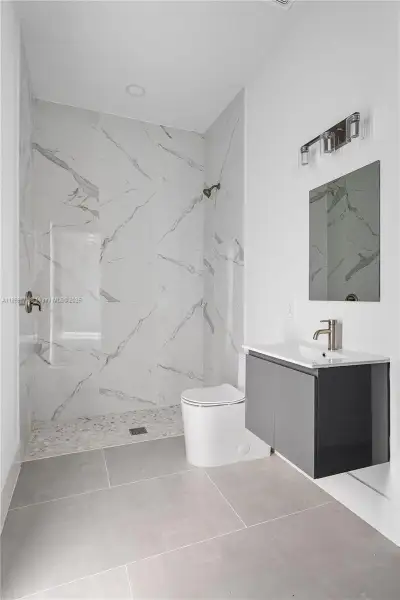 Furnished interior view inside a new home in , Lehigh Acres (Image 4).