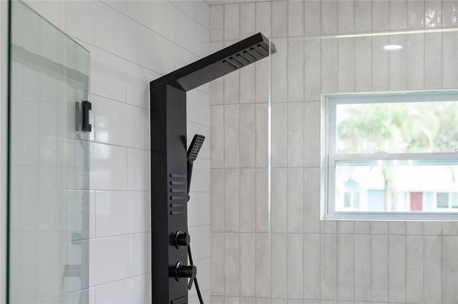 Close-up of interior finishes inside a home in , Deltona (Image 31).