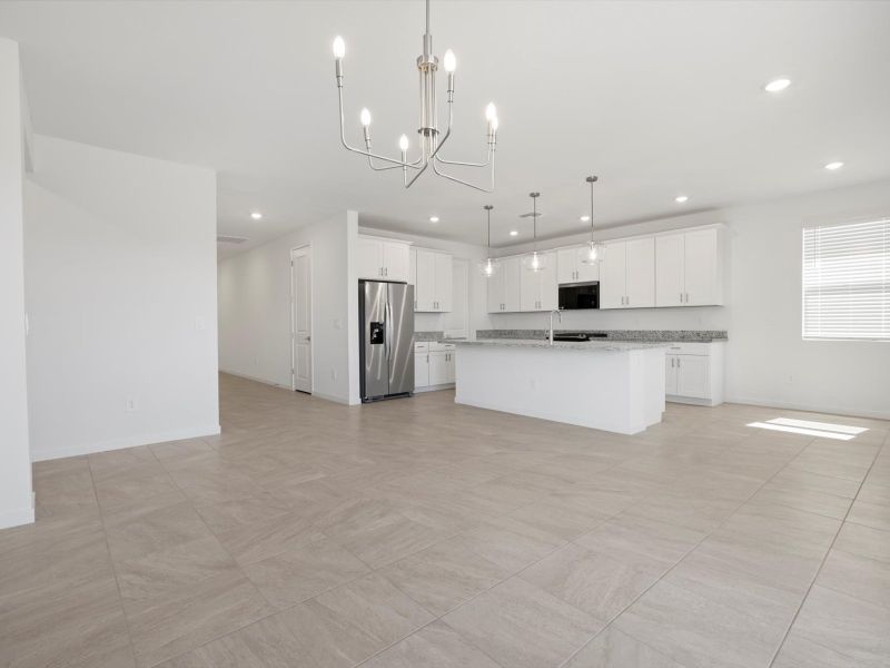 Spacious, unfurnished interior of a new home in Bella Vista Farms Reserve Series, San Tan Valley (Image 6).