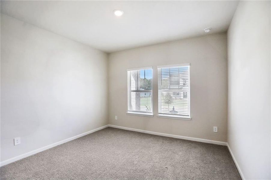 Spacious, unfurnished interior of a new home in Creekside at Oxford Park, Fairburn (Image 34). Spacious, unfurnished interior of a new home in Creekside at Oxford Park, Fairburn (Image 34).