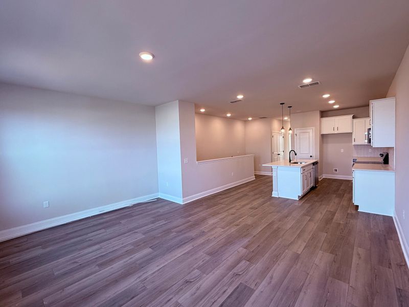 Spacious, unfurnished interior of a new home in Promenade at Clari Park, Murfreesboro (Image 12).