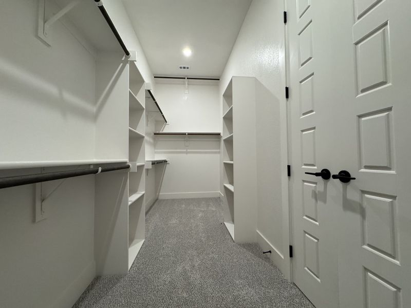 Image 16 of a home in Coyote Crossing. Image 16 of a home in Coyote Crossing.