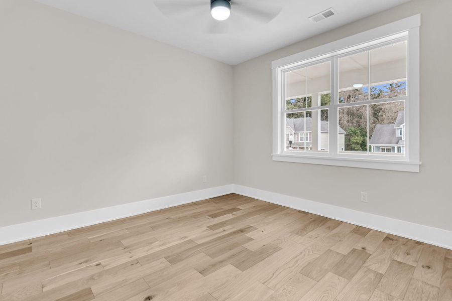 Spacious, unfurnished interior of a new home in , Charleston (Image 30).