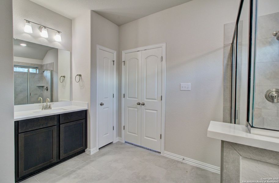 Furnished interior view inside a new home in Clear Creek, New Braunfels (Image 2). Furnished interior view inside a new home in Clear Creek, New Braunfels (Image 2).