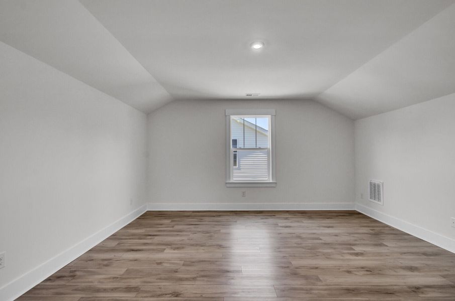 Spacious, unfurnished interior of a new home in Six Oaks, Summerville (Image 65).