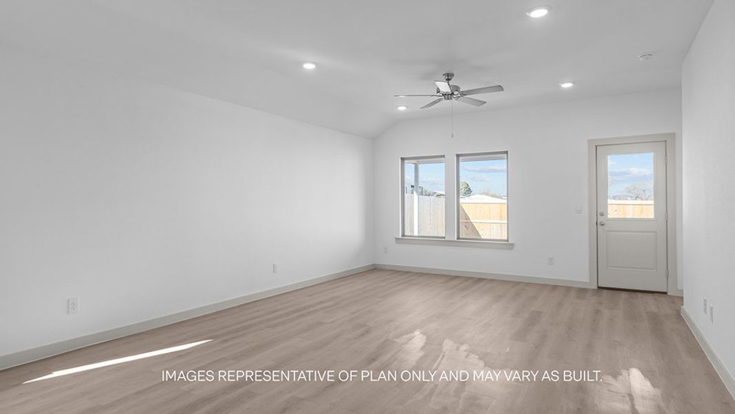 Spacious, unfurnished interior of a new home in Overlook West, Wolfforth (Image 7).