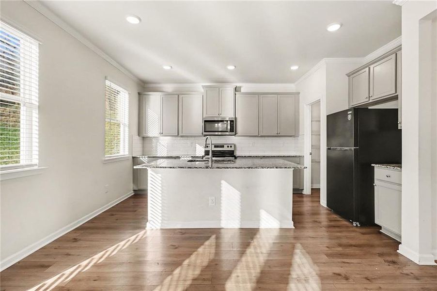 Furnished interior view inside a new home in , Atlanta (Image 7).