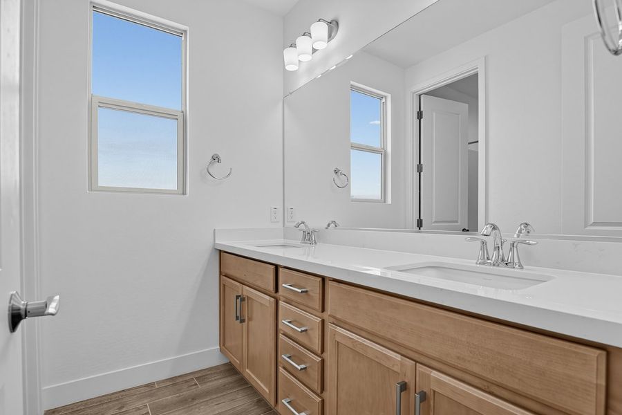 Furnished interior view inside a new home in Verdin, Phoenix (Image 16).