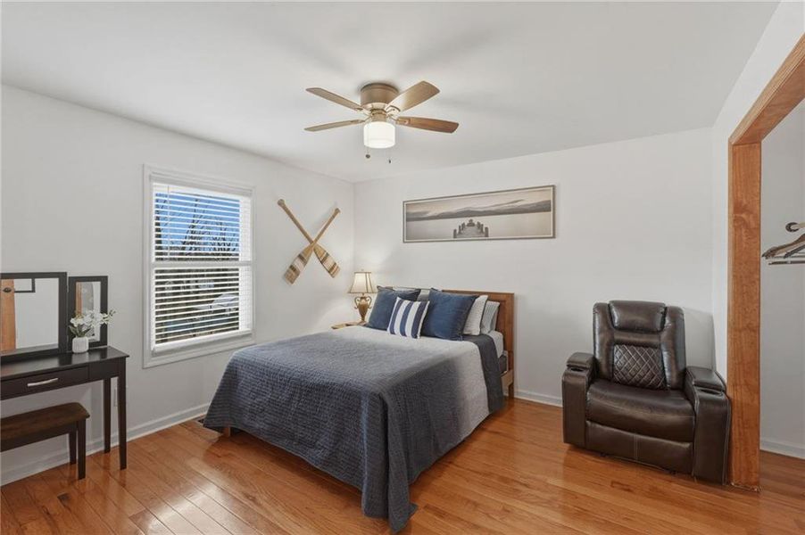 Furnished interior view inside a new home in , Gainesville (Image 8).