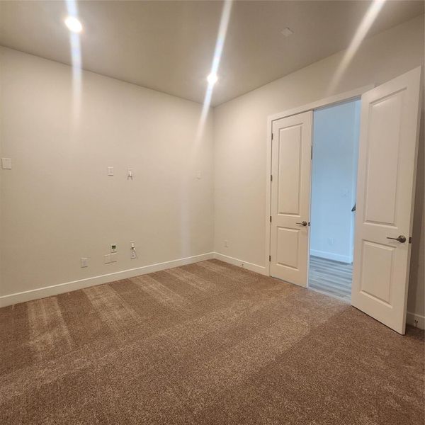 Mediate room Mediate room