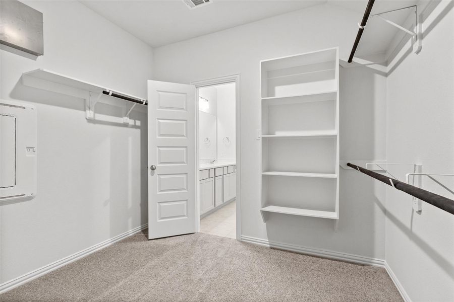 Furnished interior view inside a new home in River Ranch, Dayton (Image 9).