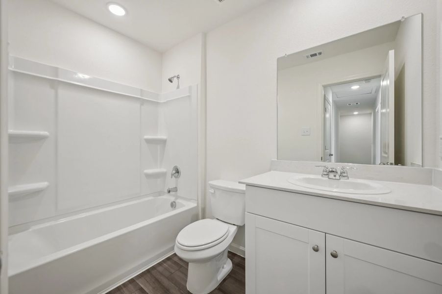 Representative furnished interior of a home built from the Rayne by Starlight Homes in Coyote Meadows, Anna (Image 19).