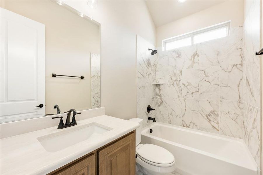 Furnished interior view inside a new home in Timberbrook 3B-4A, Justin (Image 30). Furnished interior view inside a new home in Timberbrook 3B-4A, Justin (Image 30).