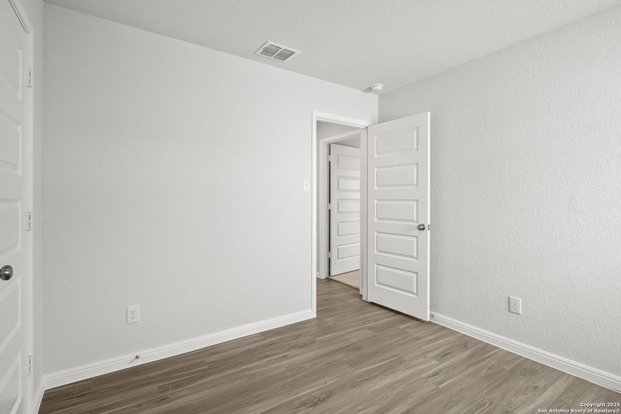 Spacious, unfurnished interior of a new home in Timber Creek, San Antonio (Image 21). Spacious, unfurnished interior of a new home in Timber Creek, San Antonio (Image 21).
