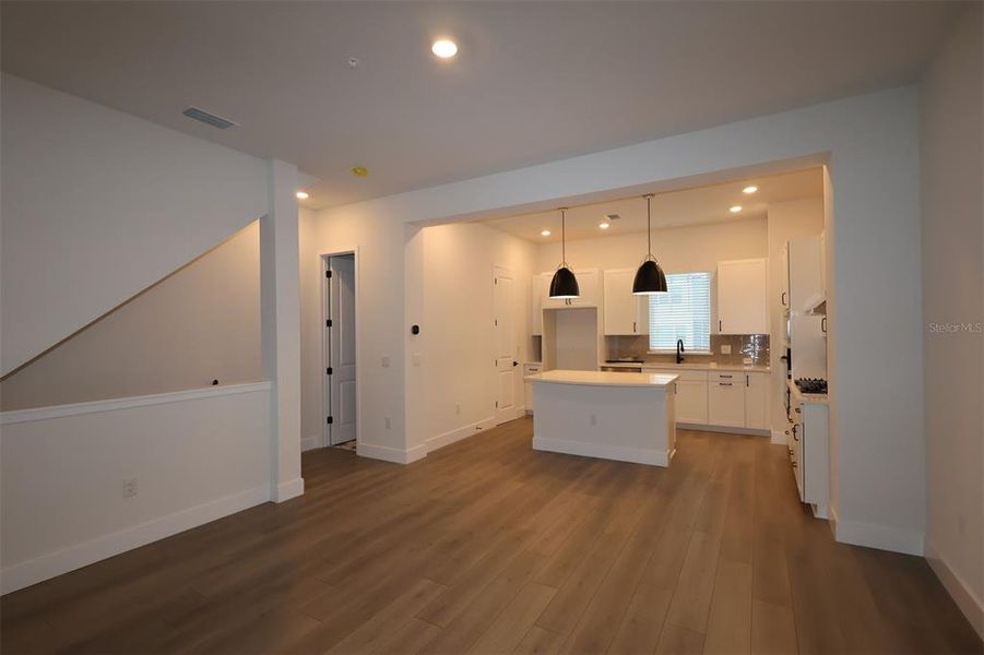 Image 21 of a home in Apex at Seminole Heights.