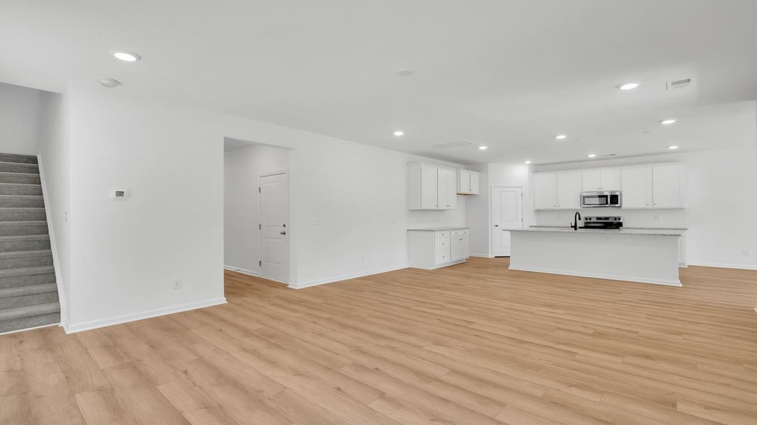 Spacious, unfurnished interior of a new home in Creekside at Andrews, Summerville (Image 14). Spacious, unfurnished interior of a new home in Creekside at Andrews, Summerville (Image 14).