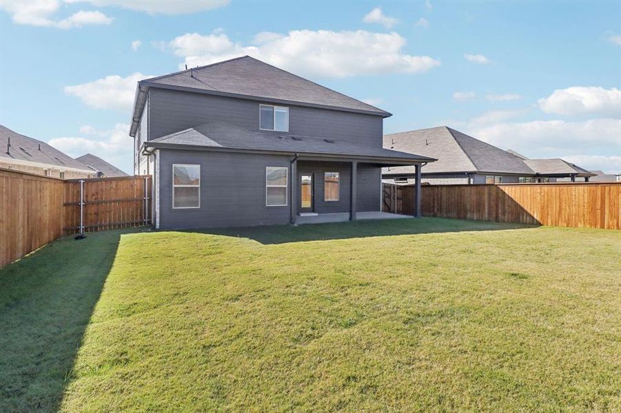 Exterior details and patio area of a home in , Farmersville (Image 3).