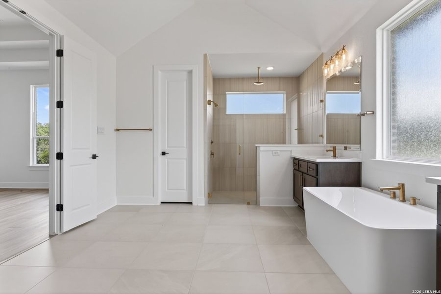 Furnished interior view inside a new home in Waldsanger, New Braunfels (Image 24).