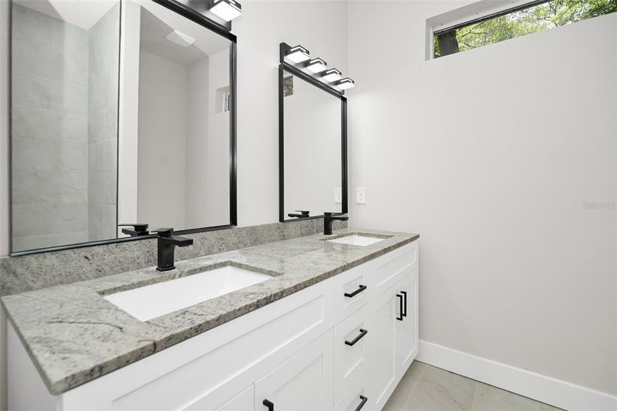 Furnished interior view inside a new home in , Dunnellon (Image 12).