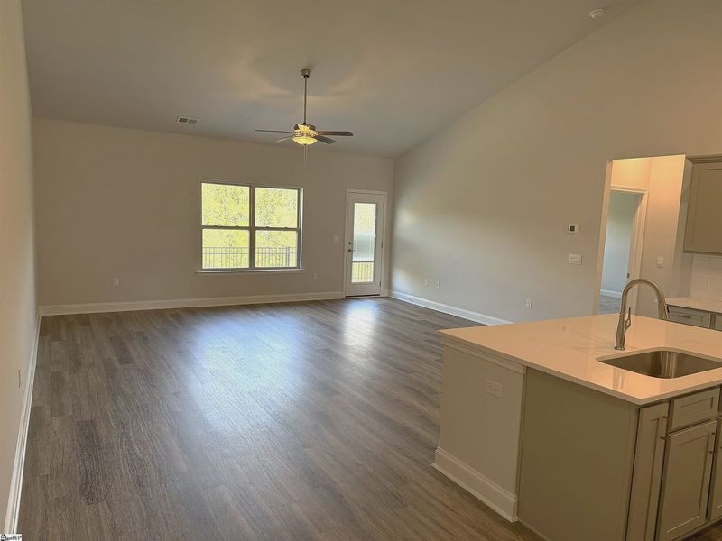 Spacious, unfurnished interior of a new home in Bracken Woods, Piedmont (Image 11).