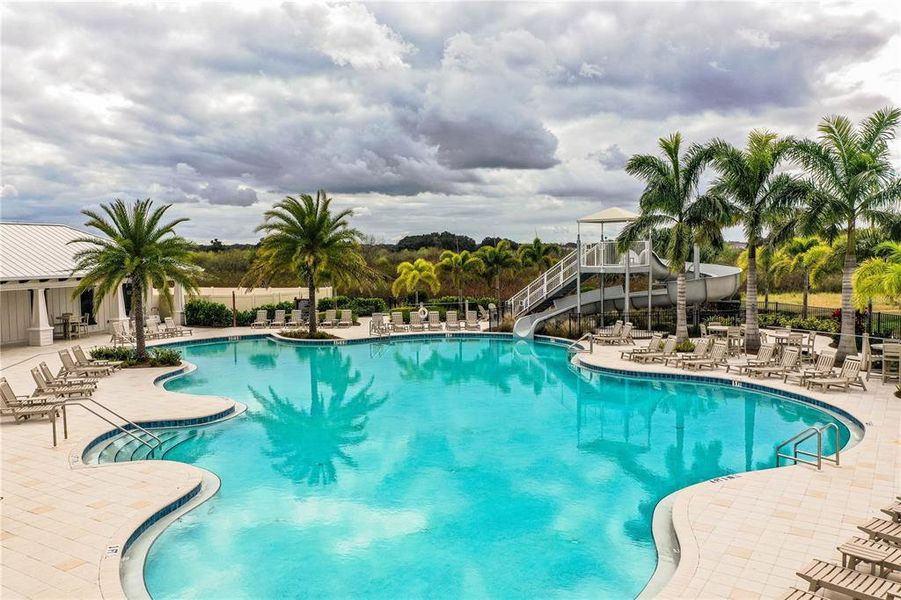 Community amenities in , Plant City (Image 75).