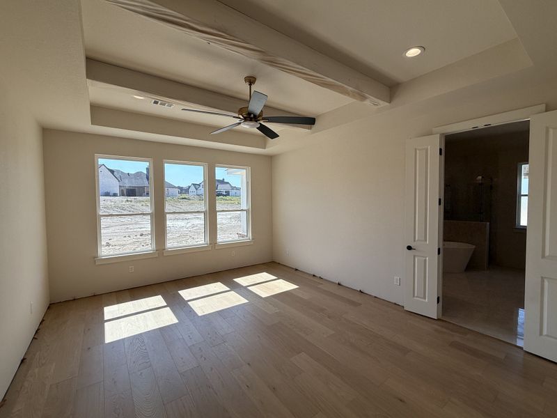 Spacious, unfurnished interior of a new home in Aledo Heights - Aledo ISD, Aledo (Image 15).