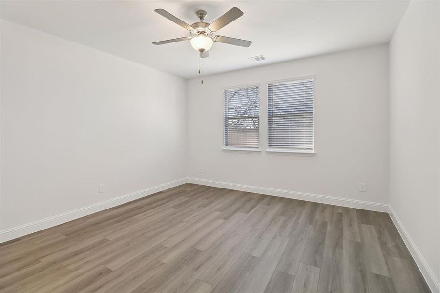 Spacious, unfurnished interior of a new home in Ashford Park - Texana Series, Corinth (Image 27).