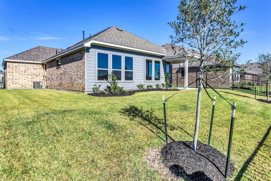 Image 25 of a home in Lago Mar  50'  &  55'.