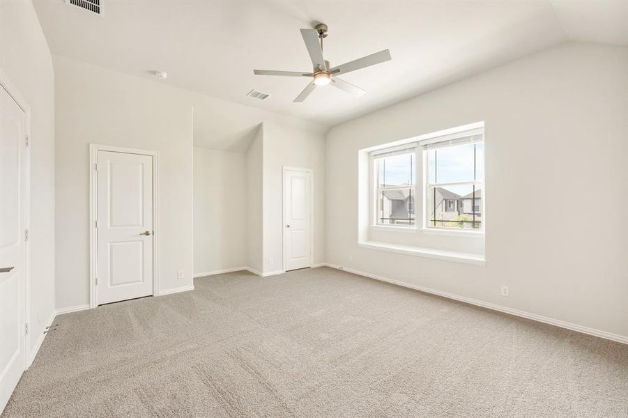 Spacious, unfurnished interior of a new home in Union Park Classic 60, Little Elm (Image 22). Spacious, unfurnished interior of a new home in Union Park Classic 60, Little Elm (Image 22).