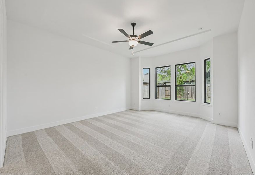 Plan 5072 Primary Bed - 12 of 26