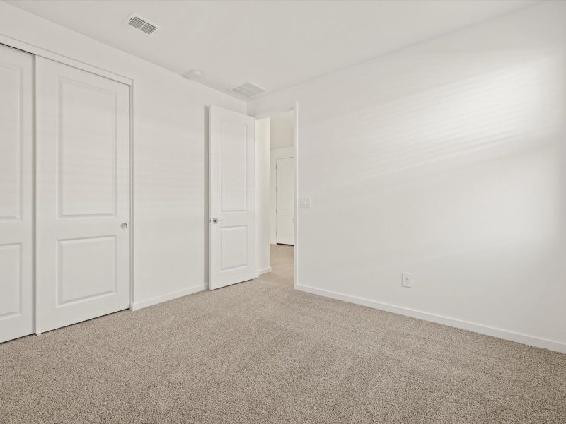 Spacious, unfurnished interior of a new home in Allure Vista Reserve Series, Buckeye (Image 17).
