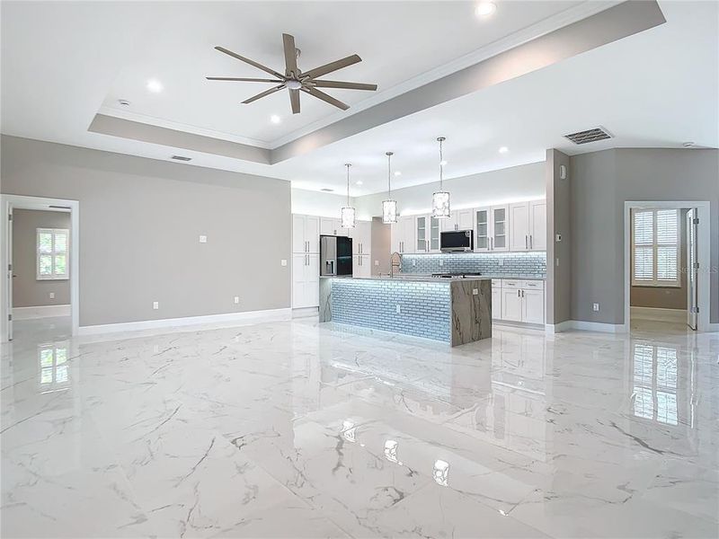 Spacious, unfurnished interior of a new home in , Port Charlotte (Image 17).
