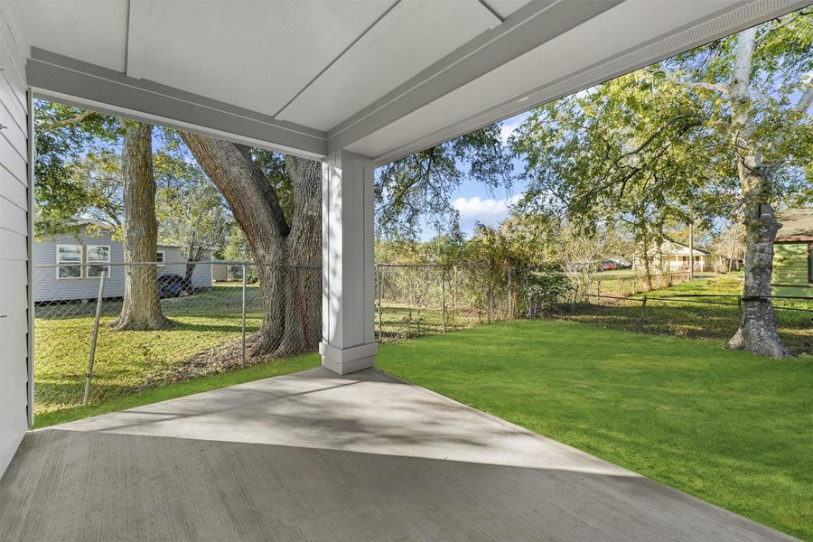 Exterior details and patio area of a home in , Texas City (Image 2). Exterior details and patio area of a home in , Texas City (Image 2).