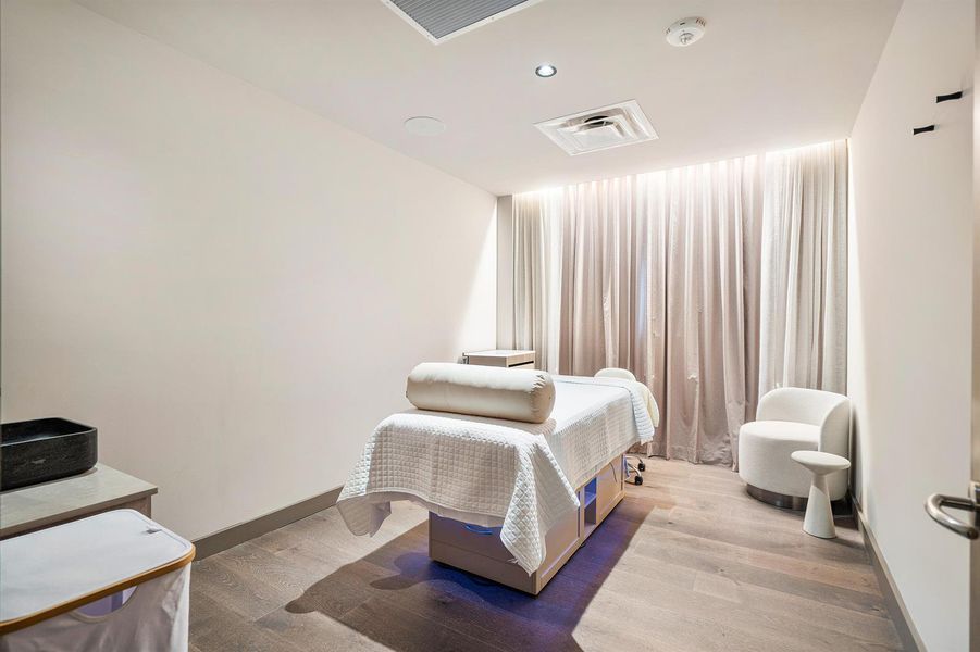 049-601Northeast1stAvenue-Miami-FL-33132