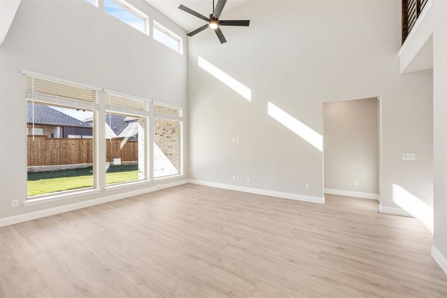 Spacious, unfurnished interior of a new home in Creekview Meadows, Pilot Point (Image 30). Spacious, unfurnished interior of a new home in Creekview Meadows, Pilot Point (Image 30).