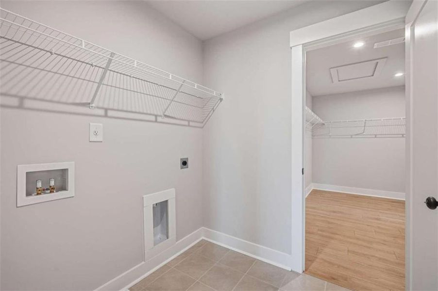 Spacious, unfurnished interior of a new home in The Paddocks at Doc Hughes, Buford (Image 23).