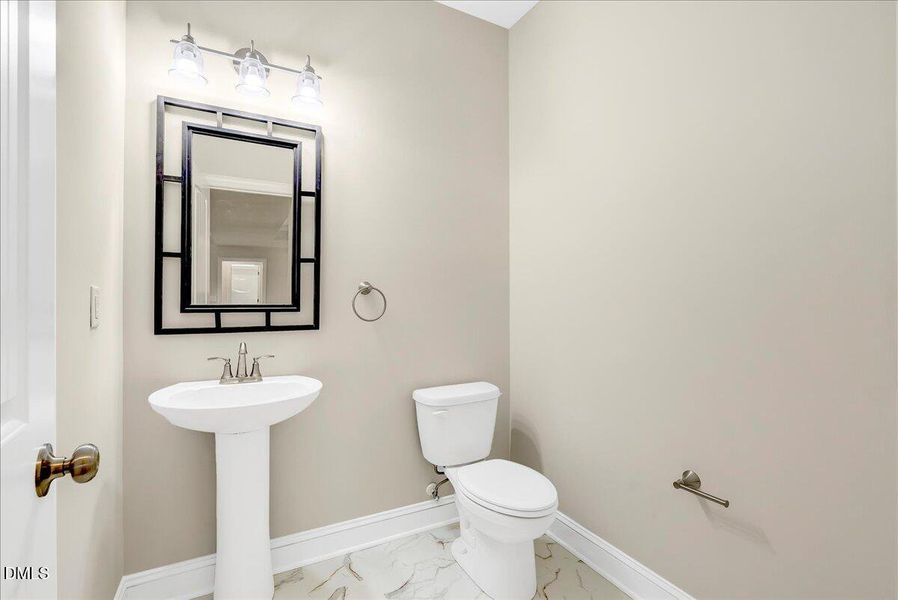 125 Davis St Half Bath 125 Davis St Half Bath