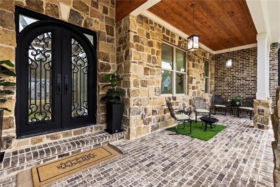 Exterior details and patio area of a home in , Gainesville (Image 29).
