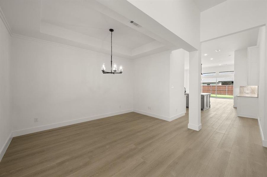 Spacious, unfurnished interior of a new home in High Country, Burleson (Image 27).