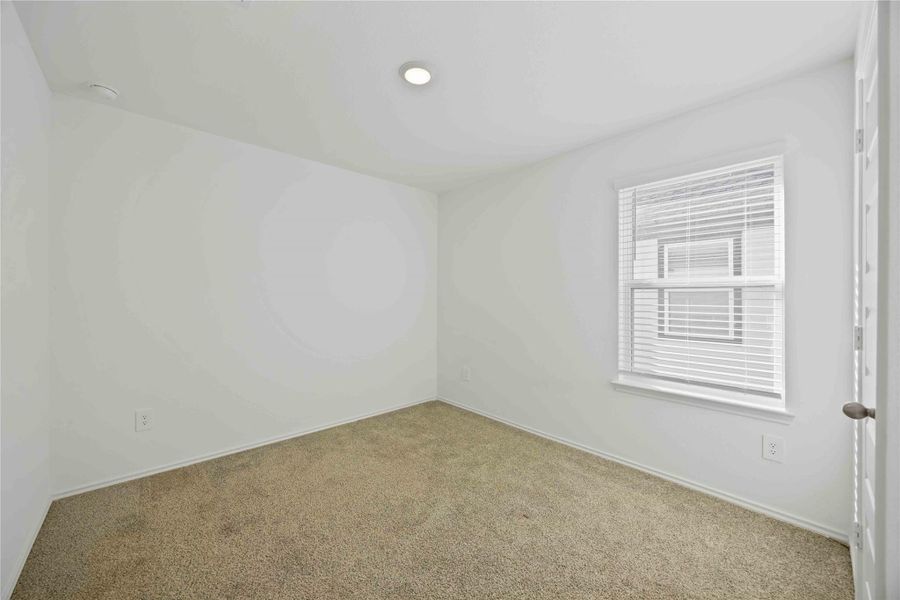 Spacious, unfurnished interior of a new home in Tamarron, Fulshear (Image 25).
