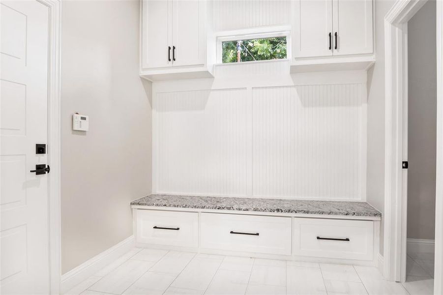 Furnished interior view inside a new home in , Dallas (Image 3).