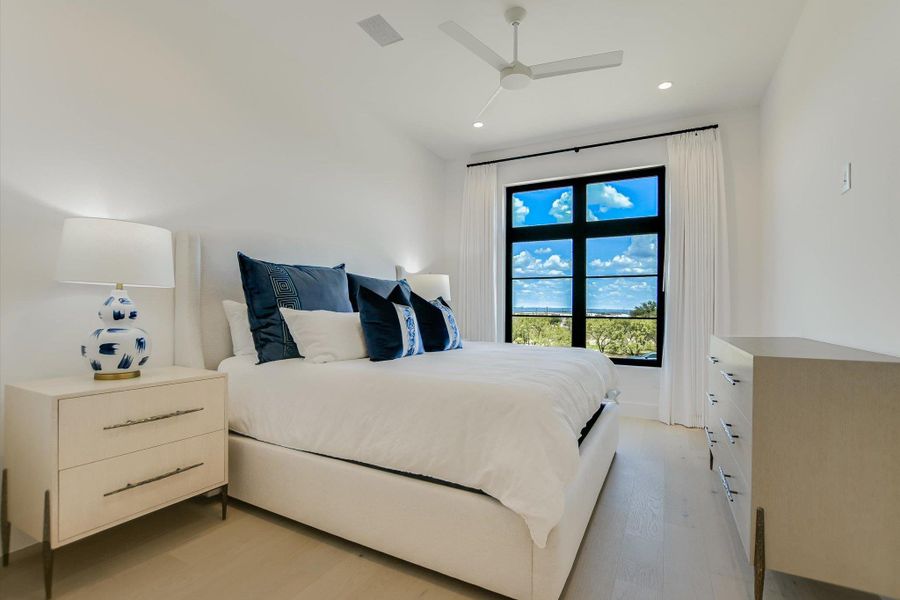Furnished interior view inside a new home in , Horseshoe Bay (Image 15).