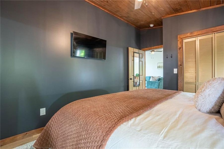 Furnished interior view inside a new home in , Ellijay (Image 13).