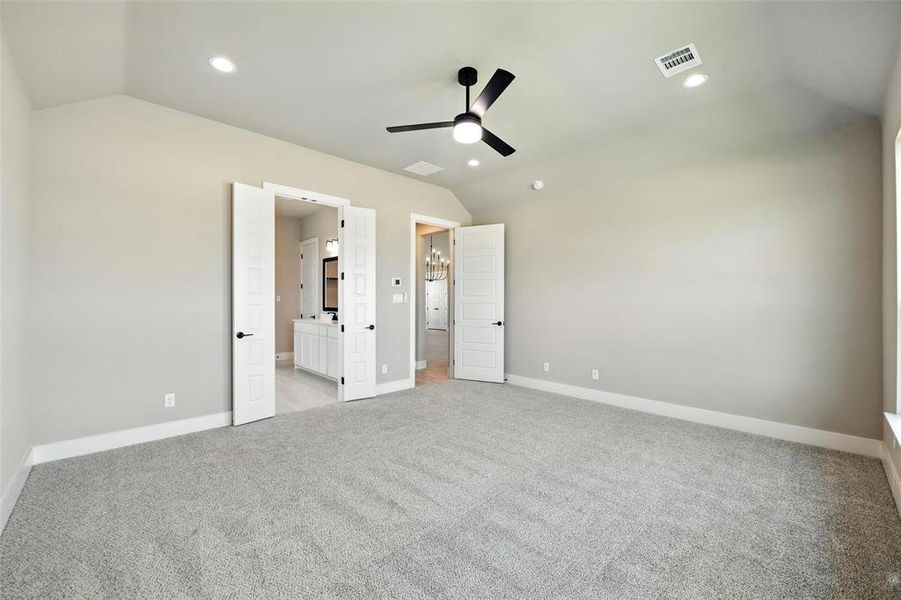 Spacious, unfurnished interior of a new home in Rocky Top Ranch, Reno (Image 23). Spacious, unfurnished interior of a new home in Rocky Top Ranch, Reno (Image 23).