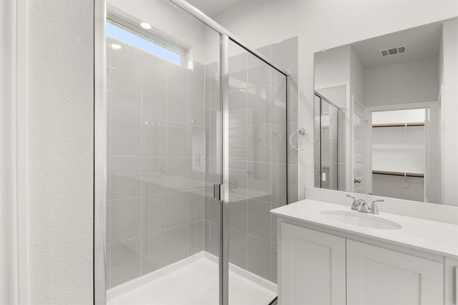 23. 115 Van Horn - Bath (4) 23. 115 Van Horn - Bath (4)